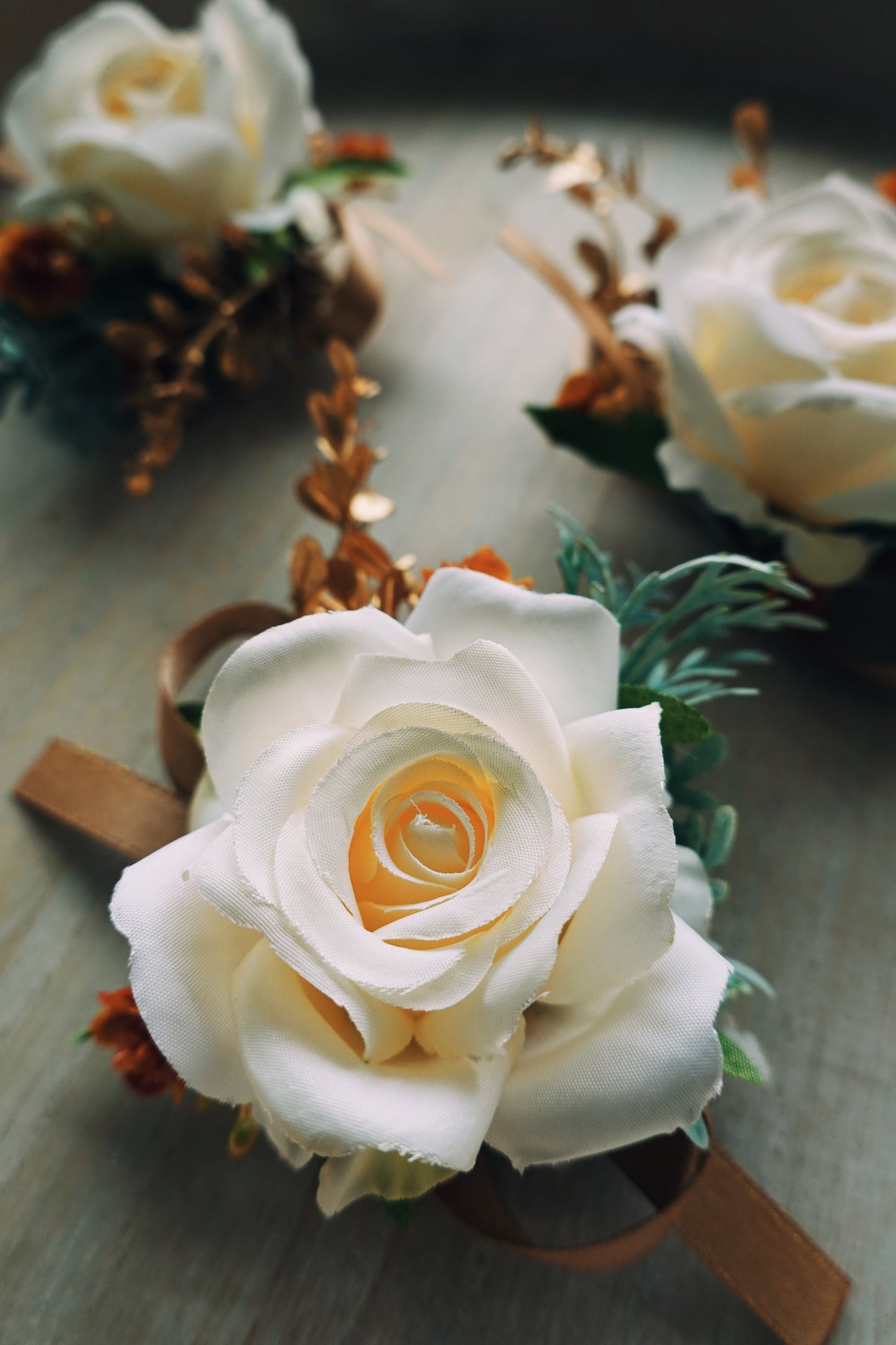 Bridesmaid Corsage (Ivory)