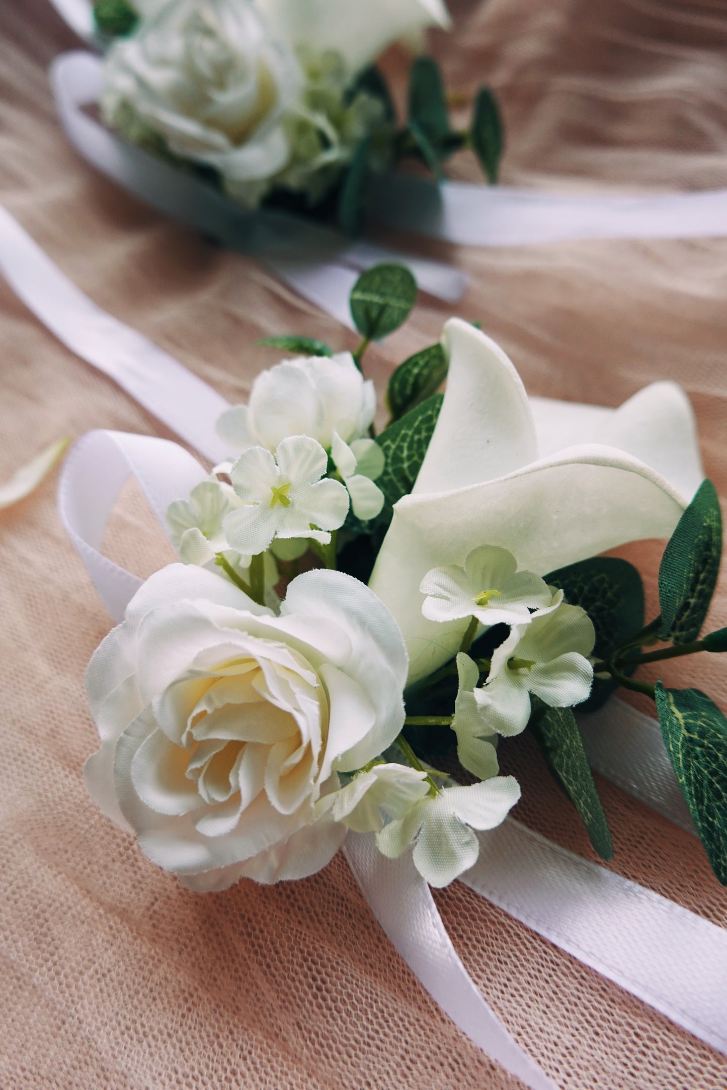 Bridesmaid Corsage (Botanicals)