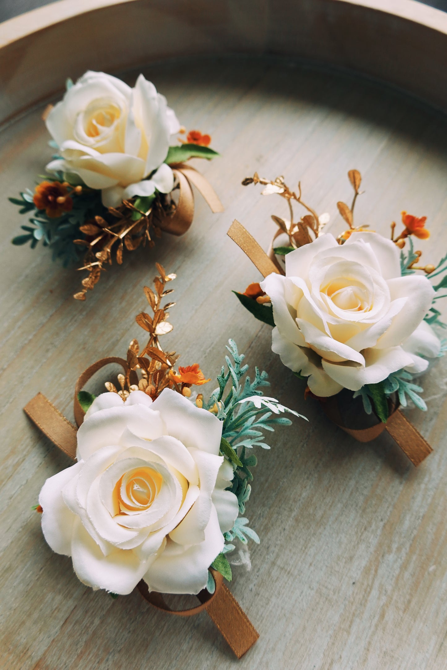 Bridesmaid Corsage (Ivory)