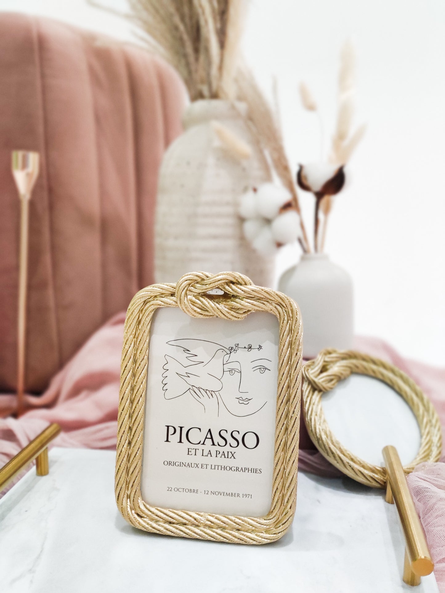 ADDLEY Gold Knot Frame